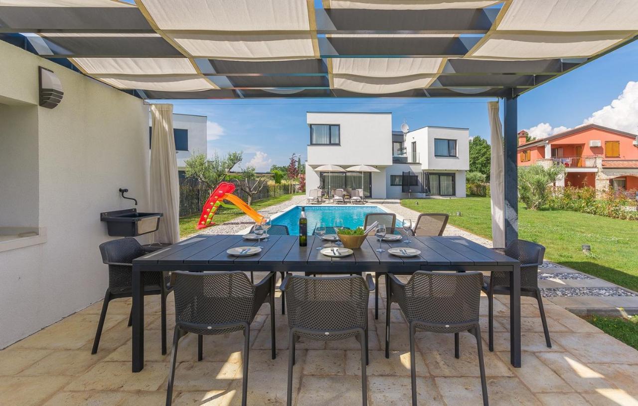 Villa con Piscina Privata